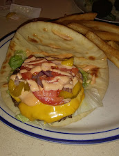 Pita Cheeseburger